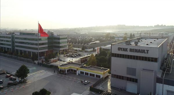 Bursa'da Oyak Renault, üretime ara veriyor