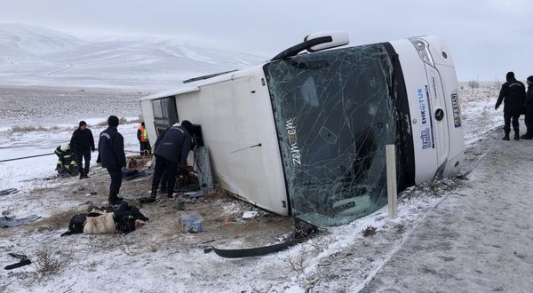 Bir otobüs kazası daha! 5 ölü, 42 yaralı
