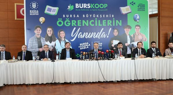 Bursa Büyükşehir’den 3 bin üniversite öğrencisine burs desteği