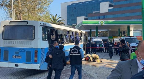 Bursa’da cezaevi aracında patlama! 1 infaz koruma memuru hayatını kaybetti!