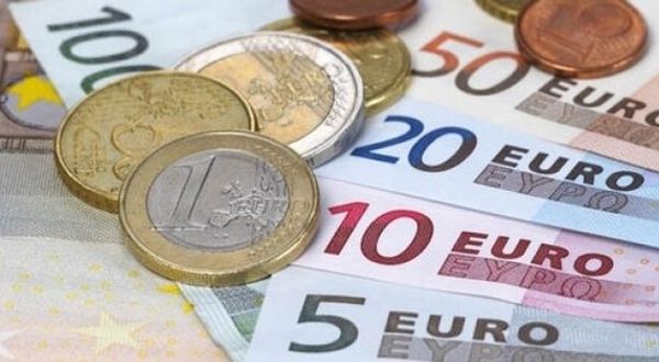 Euro, bugün 17 liranın üzerini görürken, Dolar da 16 liraya yaklaştı!