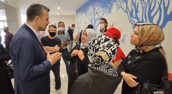 Mustafa Esgin’den Çocuk Onkoloji Hastanesi’ne ziyaret