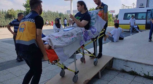Bursa’da kazada yaralanan iki arkadaş bugün YKS heyecanı yaşadı
