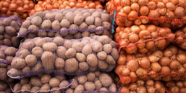 Bakanlık: Üreticilerden patates ve kuru soğan alımına başlandı