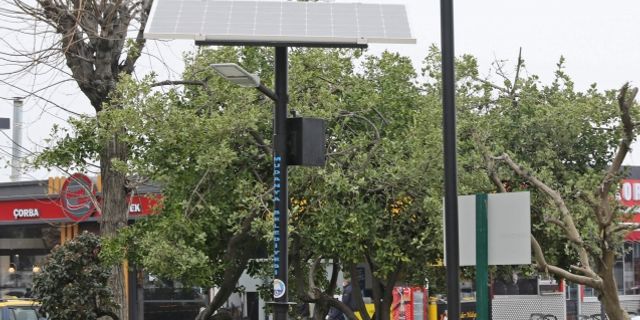 Mudanya’daki parklar güneş enerjisiyle aydınlatılıyor
