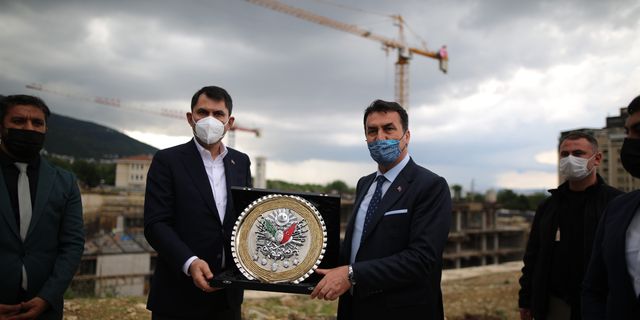 Bakan Kurum: "Osmangazi Meydanı 2022 sonunda tamamlanacak"