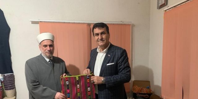 Bulgaristan’da kurulan kardeşlik sofrası kalpleri fethetti