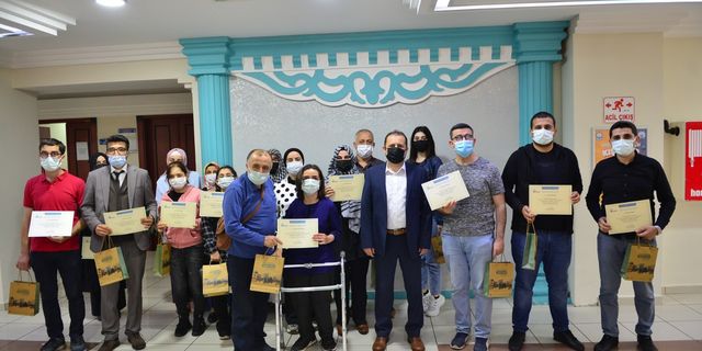 Proje Hazırlama ve Yönetimi kursiyerleri sertifikalarını aldı