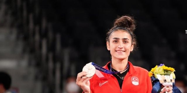 Bursa Büyükşehir’li Hatice Kübra olimpiyatlarda tarih yazdı