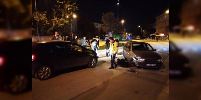 Bursa'da alkollü sürücünün kazası kamerada