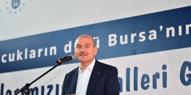 İçişleri Bakanı Süleyman Soylu Bursa'da yetim ve öksüzlerle bir araya geldi