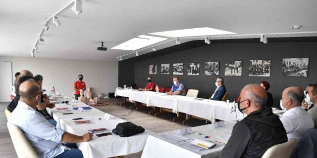 Osmangazi personeline Kızılay’dan ilk yardım sertifikası