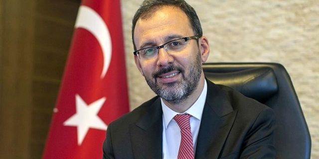 Bakan Kasapoğlu 'Gençlerin Bütçesi Gençlerde' projesini duyurdu