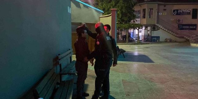 Cami hırsızlığı... Üzerinden uyuşturucu çıktı!