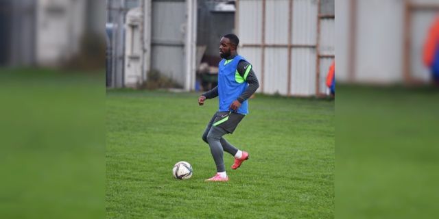 Bursaspor Ümraniyespor maçı hazırlıklarına Ali Aköz ile devam etti