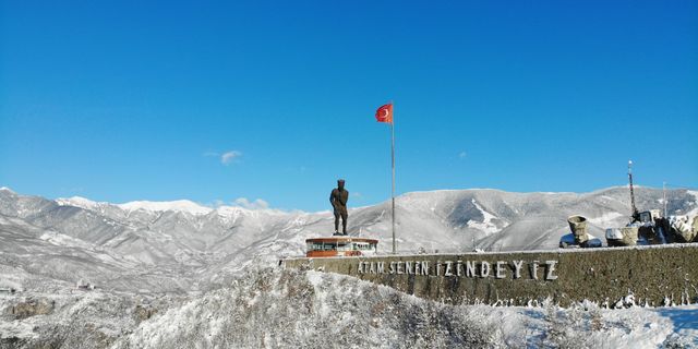 En büyük Atatürk heykelinden kış manzaraları...