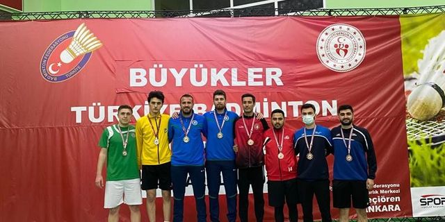 Badminton da Bursa Büyükşehir Belediyespor fırtınası