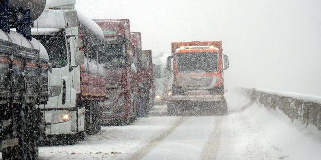 Bursa-İstanbul yolu trafiğe açıldı