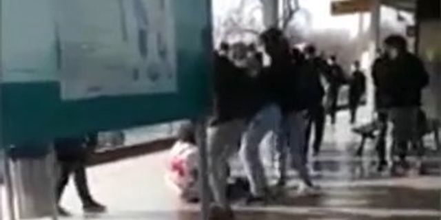 Bursa'da metro durağında yumruklu kavga