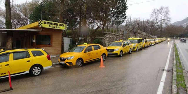 Bursa’da taksiciler uzun kuyruk oluşturdu