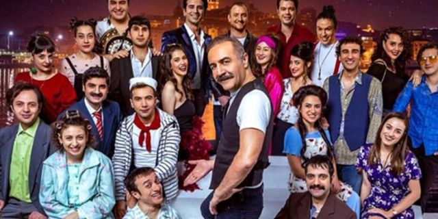 Çok Güzel Hareketler 2'nin ünlü oyuncusu evlendi