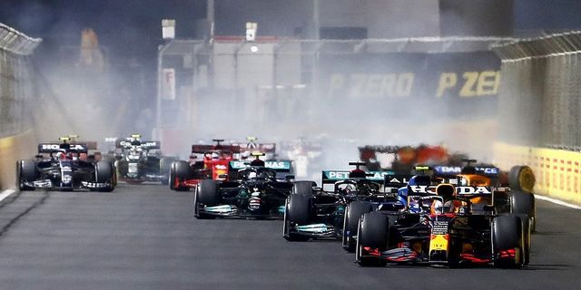 Formula 1, Rusya GP'sinin iptal etti!