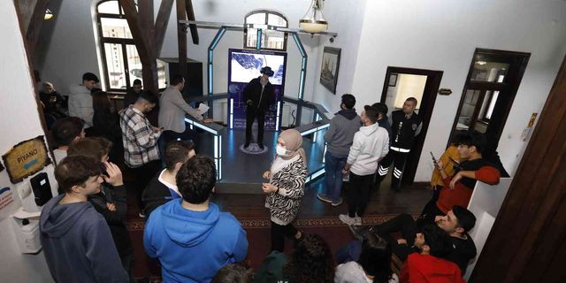 İnegöl'lü öğrenciler sanal gerçeklik turnuvasında yarıştı