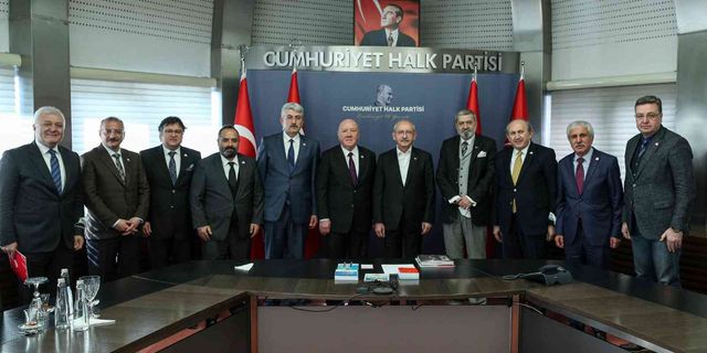 TGK, “Medyanın sorunları ve çözüm önerileri” raporunu  Kılıçdaroğlu’na sundu