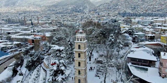 Bursa’nın muhteşem kar manzaraları böyle görüntülendi
