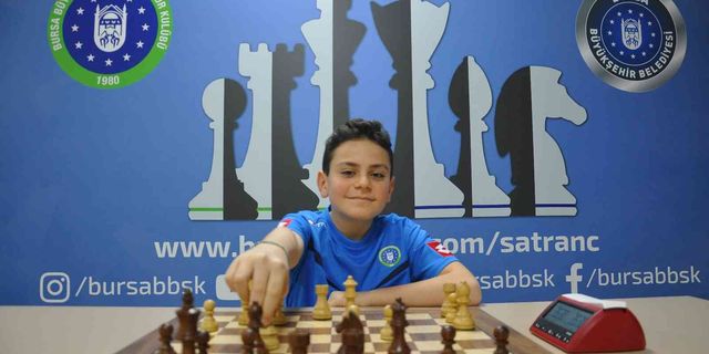 Büyükşehir Belediyesporlu satranççı Ediz Gürel’den bir şampiyonluk daha