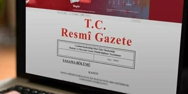 Resmi Gazete'de yayımlandı! Bakanlıklarda görev değişikliği...