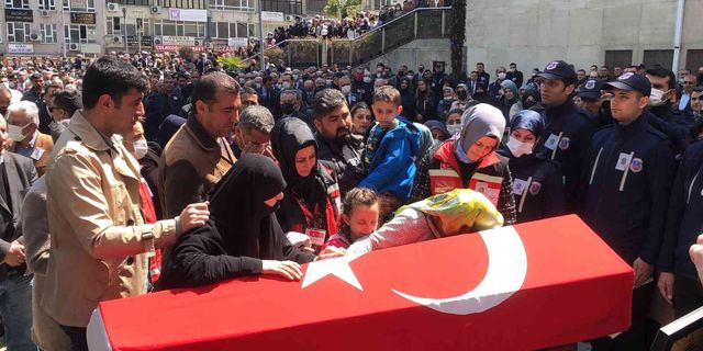 Şehit infaz koruma memuru Cengiz Yiğit için adliyede tören düzenlendi!