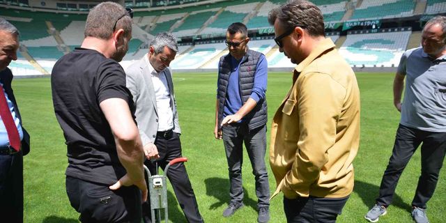 Bursaspor’da çim sahalar yenileniyor