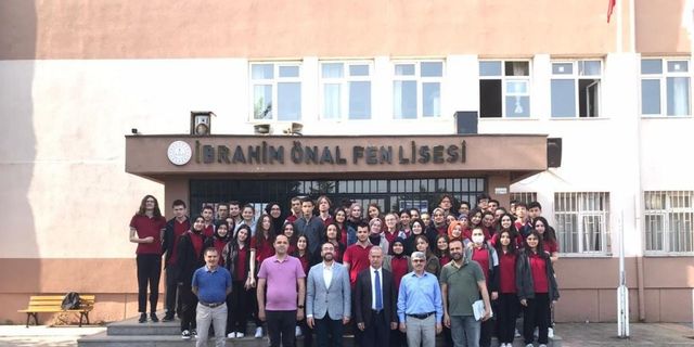 Mustafakemalpaşa Belediyesinden YKS'ye hazırlanan öğrencilere destek