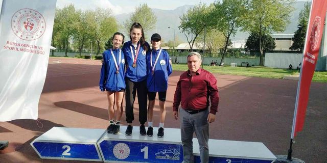 Osmangazi Belediyespor atletleri zirveden inmiyor