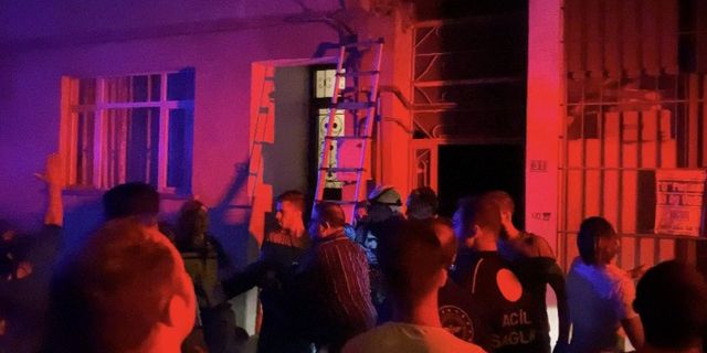 Bursa’da yangın! Dumandan zehirlenen 6 kişiyi mahalleli kurtardı