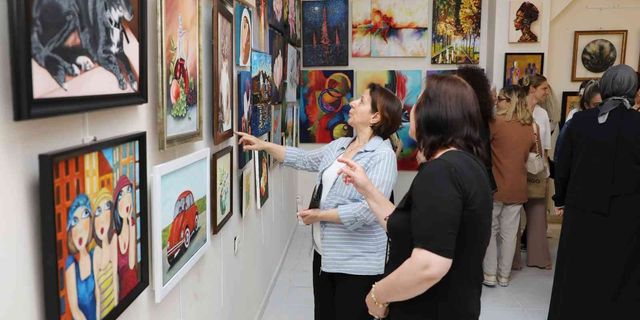 Mudanya'da ebru sergisi açıldı