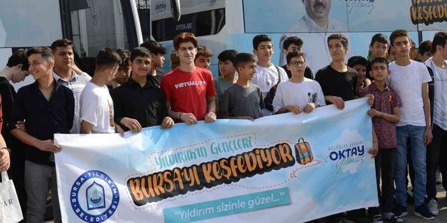 Yıldırım Belediyesi'nden öğrencilere Bursa turu