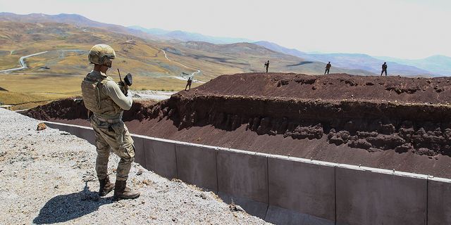 Türkiye sınırına sızan teröristler etkisiz halde
