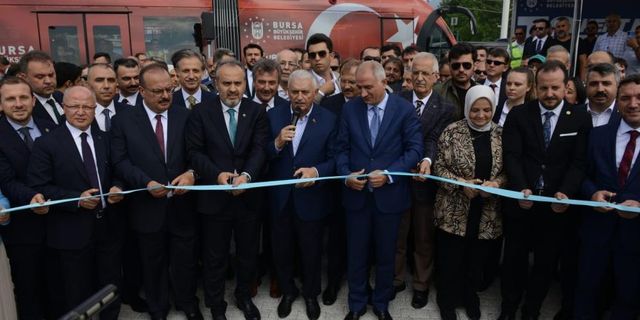 Bursa’da T2 tramvay hattı açıldı
