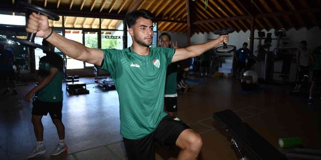Bursaspor çalışmalarına salonda devam etti