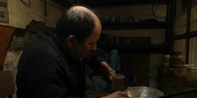 Baba yadigarı mesleğini yarım asırdır sürdürüyor