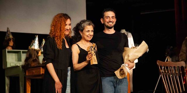 Nilüfer Kent Tiyatrosu Kıbrıs’ta sahne aldı
