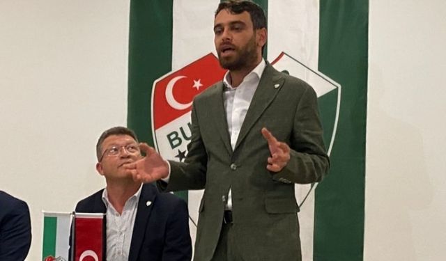 Bursaspor kulübü 3 futbolcuyu Trabzonspor’a sattıklarını açıkladı