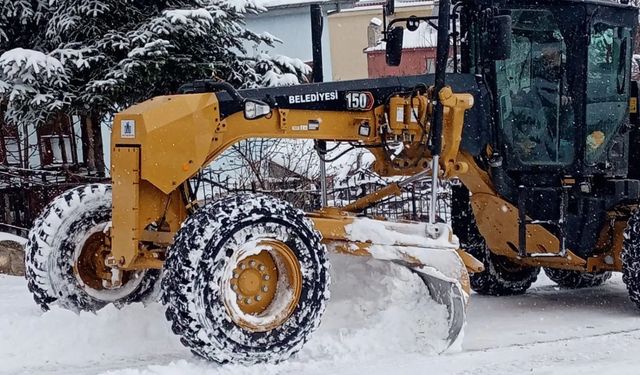 Kestel’de 24 saat karla mücadele sürüyor