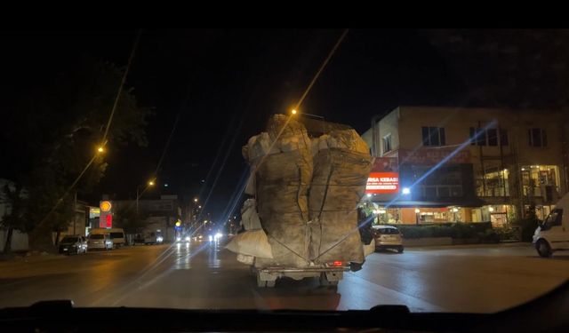 Bursa’da tehlikeli taşımacılık kamerada!