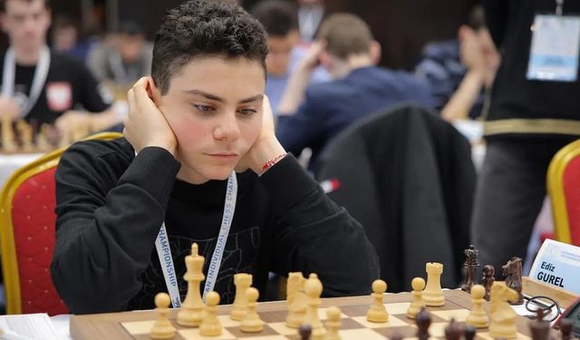 14 yaşındaki Milli satranççı Ediz Gürel büyük gurur yaşattı!