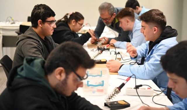 Öğrenciler bilimle buluştu