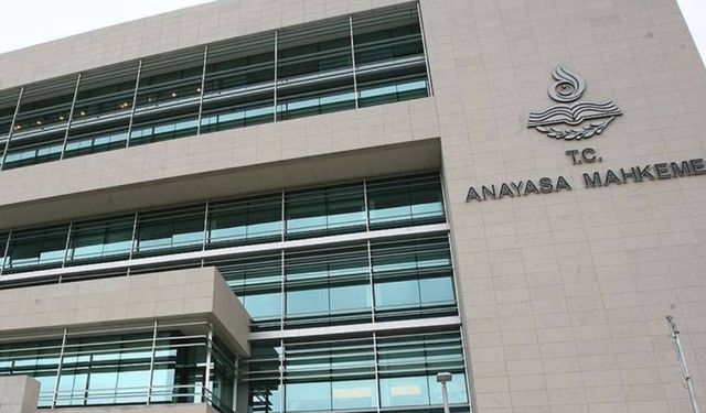 AYM'den hakim ve savcı yardımcılığı için mülakat kararı