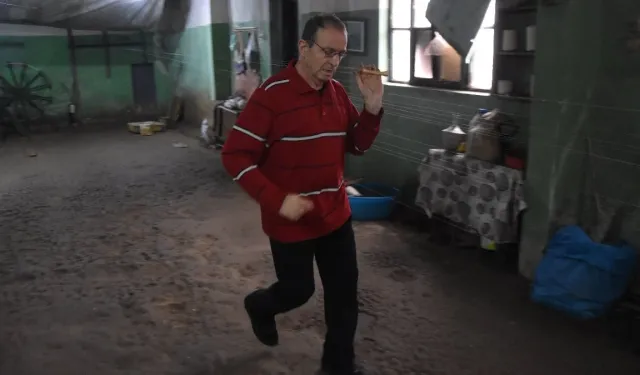 Bursa'da 54 yıldır ipeğin peşinde günde 20 kilometre koşuyor